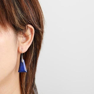 Indigo Lapis Energy Earcuffs – Elegant Jewelry for Slim Vitality